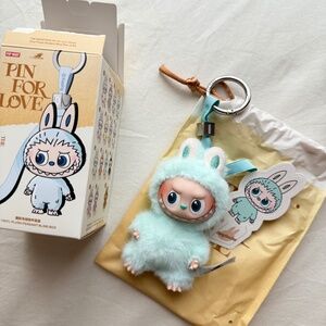 labubu pin for love 'i'